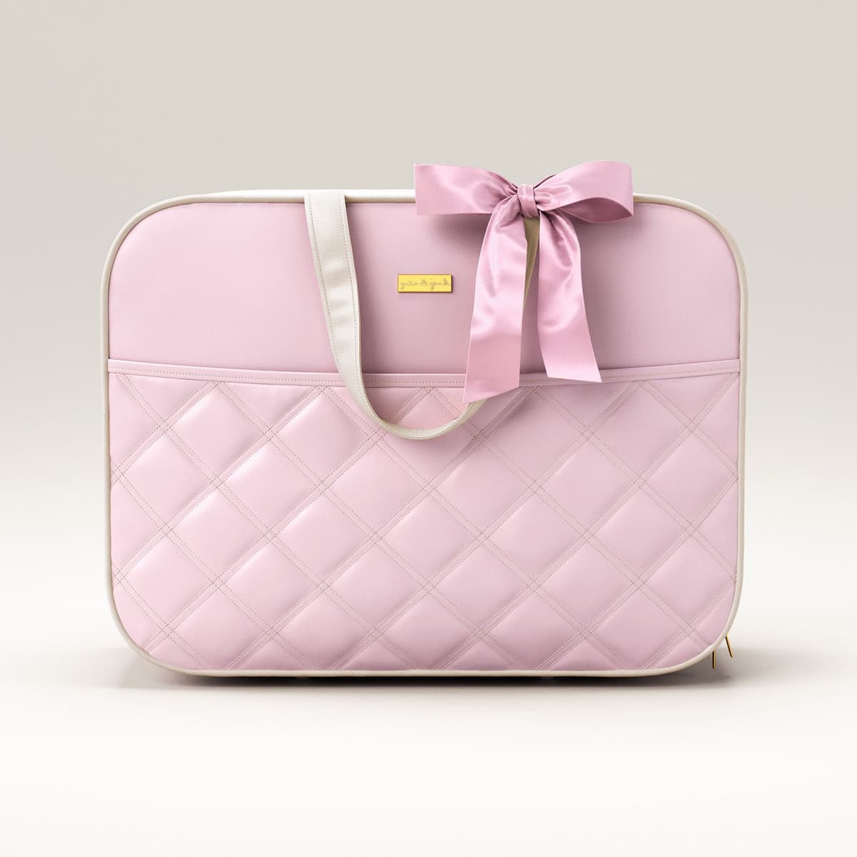https://gdg-images.s3.sa-east-1.amazonaws.com/fotos/156412/conjunto-de-mala-bolsa-e-mochila-maternidade-rosa-e-bege-luxo-03-pcs-344691.jpg