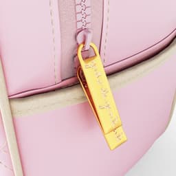 https://gdg-images.s3.sa-east-1.amazonaws.com/fotos/156412/conjunto-de-mala-bolsa-e-mochila-maternidade-rosa-e-bege-luxo-03-pcs-344701.jpg