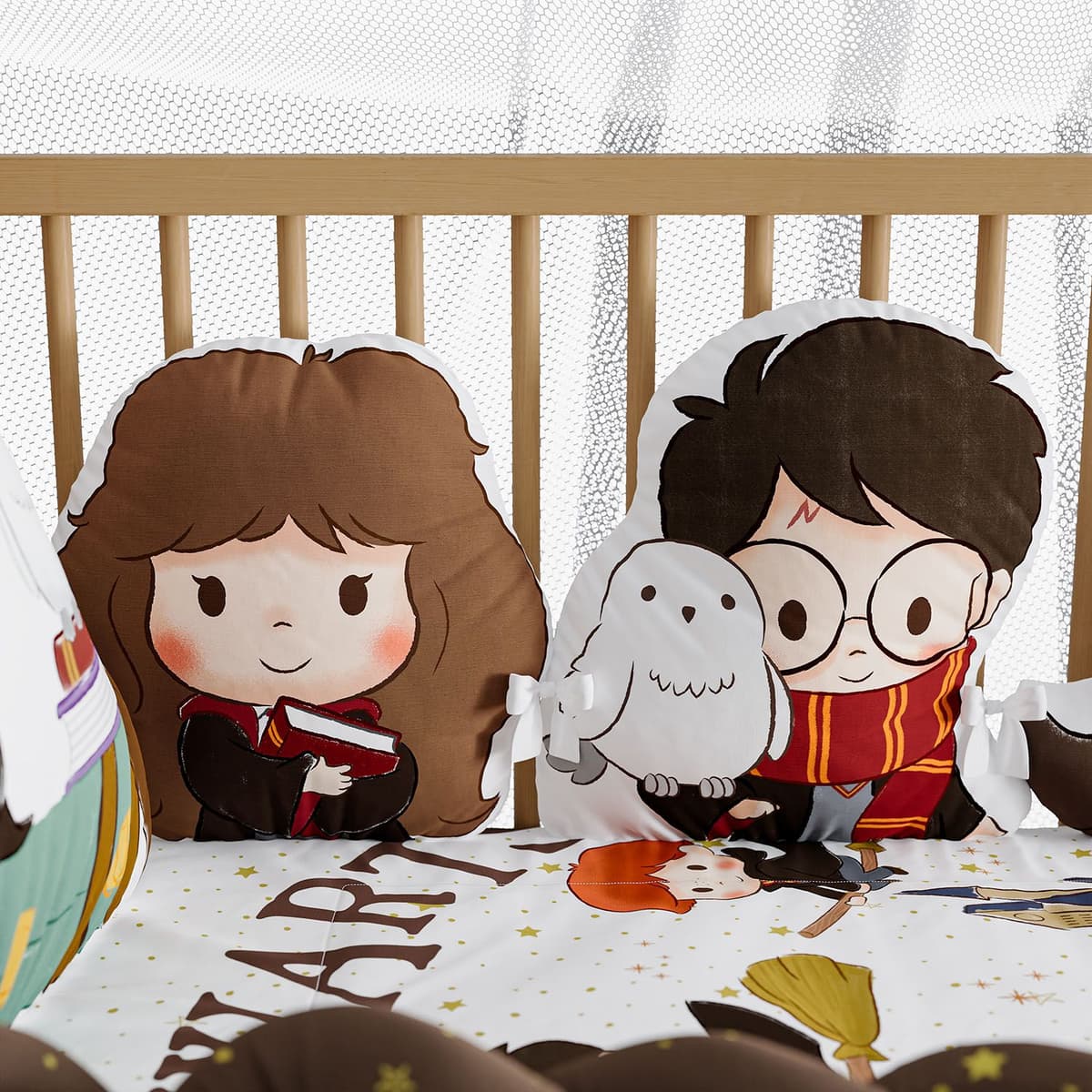 https://gdg-images.s3.sa-east-1.amazonaws.com/fotos/176223/kit-berco-amiguinhos-harry-potter-482387.jpg