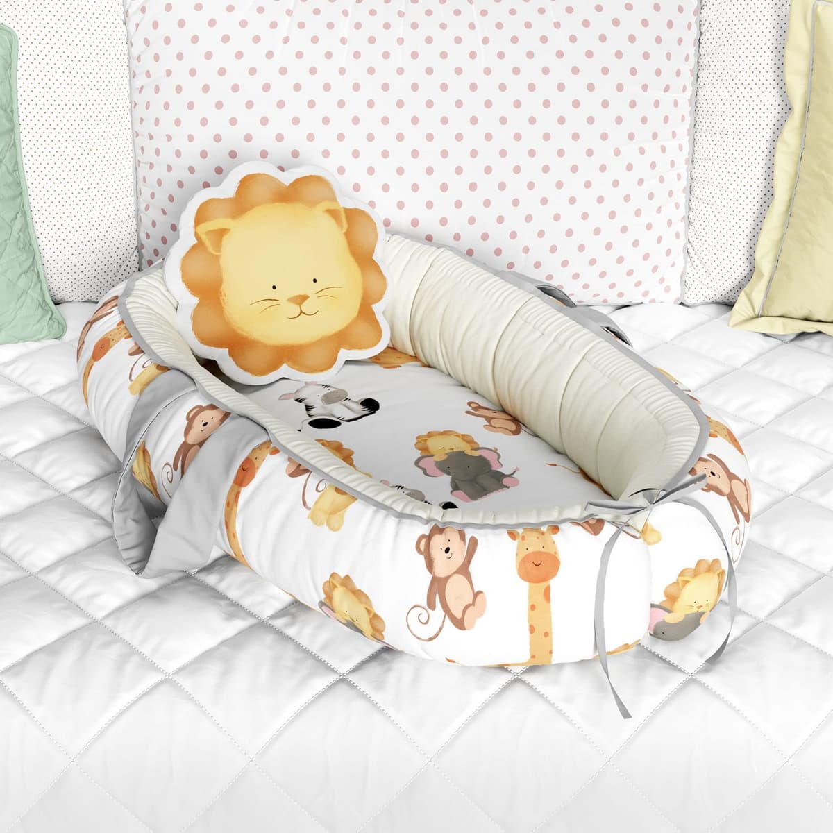 https://gdg-images.s3.sa-east-1.amazonaws.com/fotos/156314/ninho-para-bebe-redutor-de-berco-safari-aquarela-80cm-344941.jpg