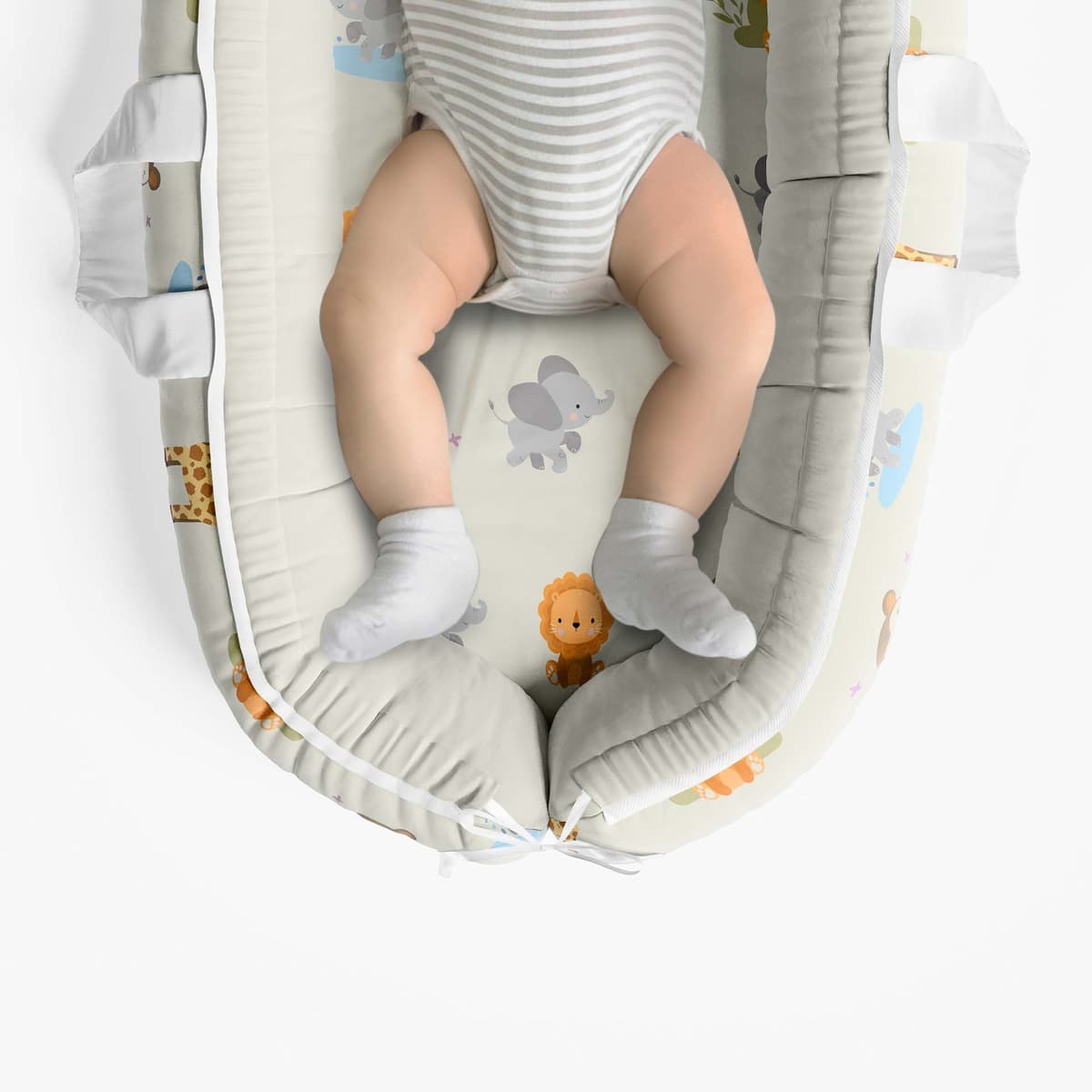 https://gdg-images.s3.sa-east-1.amazonaws.com/fotos/185164/ninho-redutor-de-berco-leao-selva-baby-80cm-452854.jpg