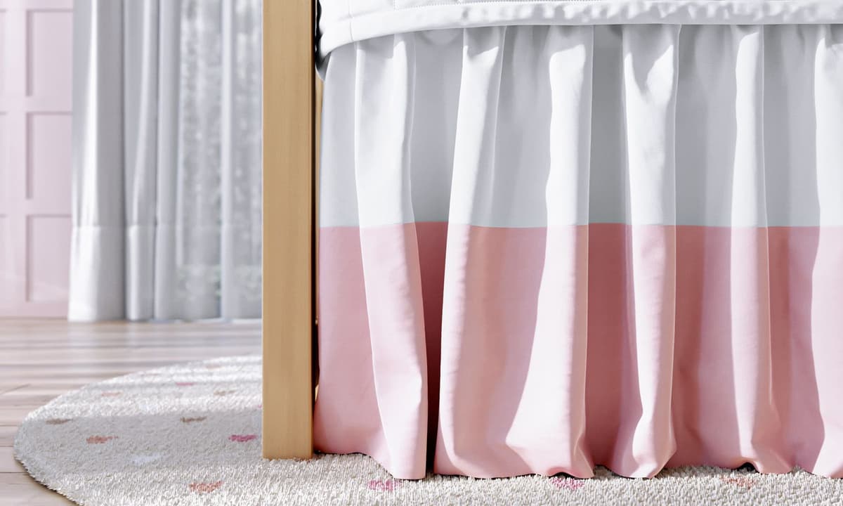 https://gdg-images.s3.sa-east-1.amazonaws.com/fotos/137713/saia-de-mini-berco-branco-e-rosa-296019.jpg